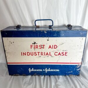 Vtg Johnson & Johnson First Aid Industrial Emergency Kit 2 Tier Case, Full‎
